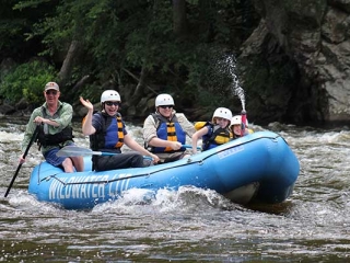 Pigeon River White Water Rafting Near Gatlinburg TN